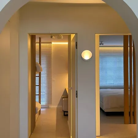 Apartment Zeedijk Oostduinkerke Frontaal Zeezicht - Volledig Gerenoveerd 2022! Oostduinkerke