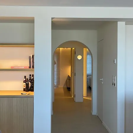 Zeedijk Oostduinkerke Frontaal Zeezicht - Volledig Gerenoveerd 2022!