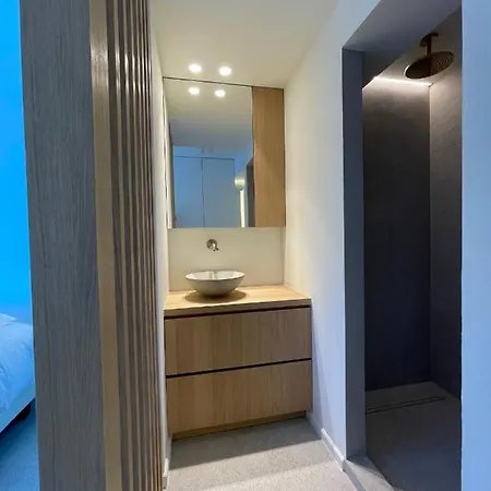 Zeedijk Oostduinkerke Frontaal Zeezicht - Volledig Gerenoveerd 2022! Oostduinkerke