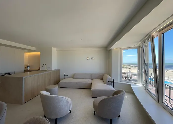 Zeedijk Oostduinkerke Frontaal Zeezicht - Volledig Gerenoveerd 2022! * Oostduinkerke