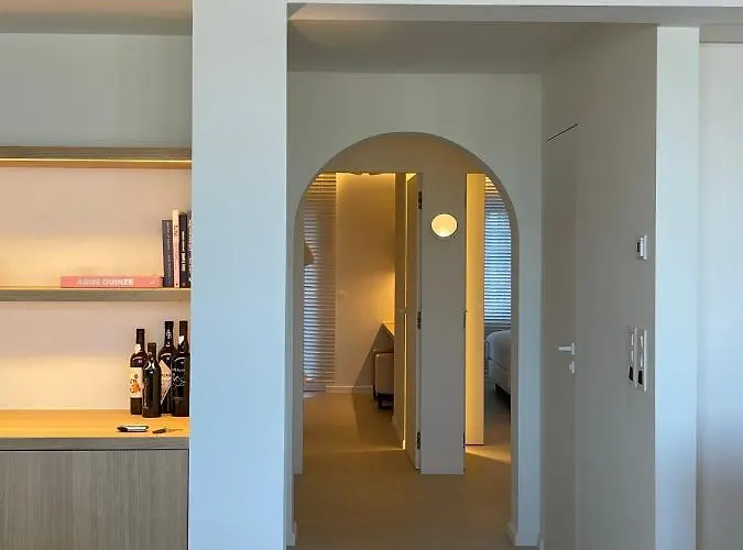 Zeedijk Oostduinkerke Frontaal Zeezicht - Volledig Gerenoveerd 2022!