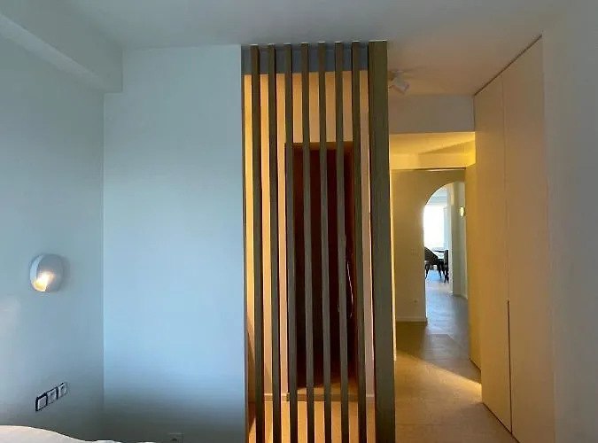 Zeedijk Oostduinkerke Frontaal Zeezicht - Volledig Gerenoveerd 2022! *