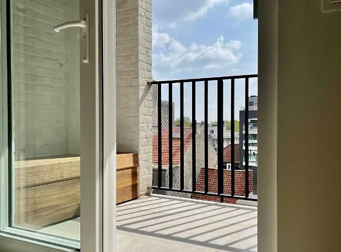 Zeedijk Oostduinkerke Frontaal Zeezicht - Volledig Gerenoveerd 2022! Oostduinkerke