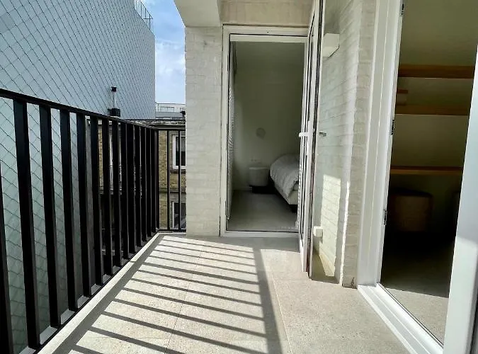 Zeedijk Oostduinkerke Frontaal Zeezicht - Volledig Gerenoveerd 2022! Apartment